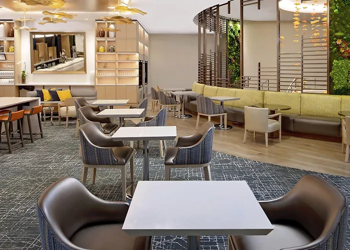 Hilton Grand Vacations Club Magnificent Mile Hotel Chicago