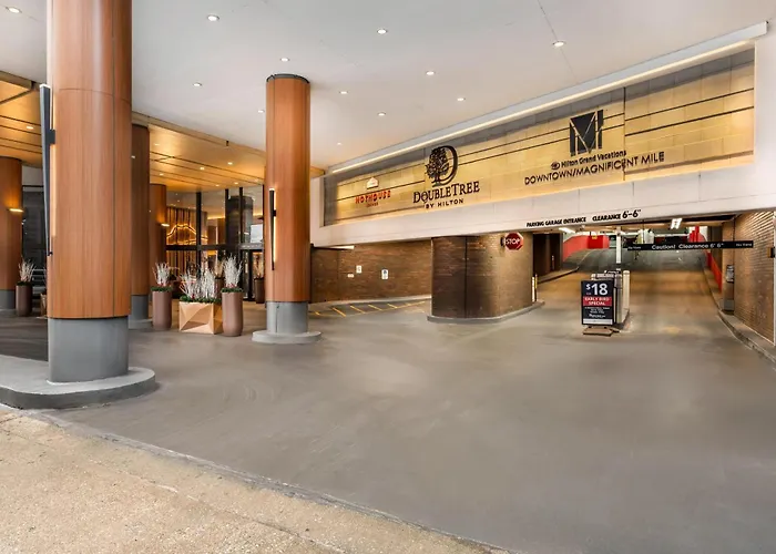 Hilton Grand Vacations Club Magnificent Mile Hotel 3*