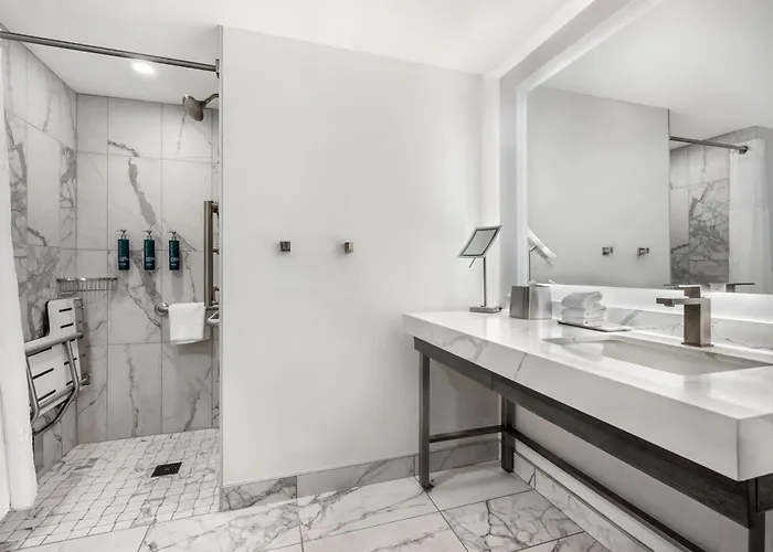 Hilton Grand Vacations Club Magnificent Mile Chicago