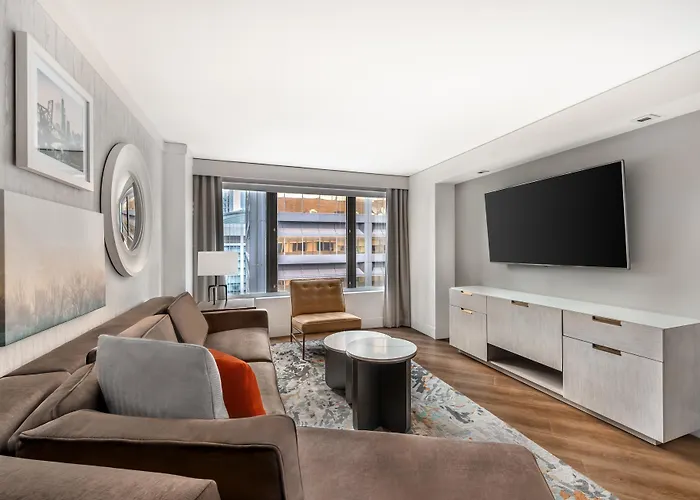 Hotel Hilton Grand Vacations Club Magnificent Mile Chicago