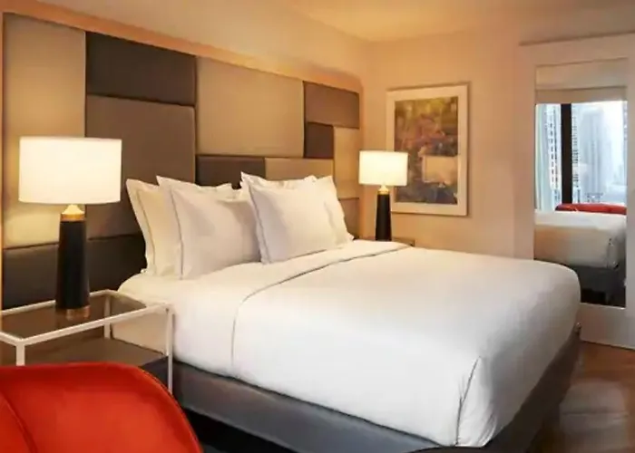 Hilton Grand Vacations Club Magnificent Mile 3* Chicago
